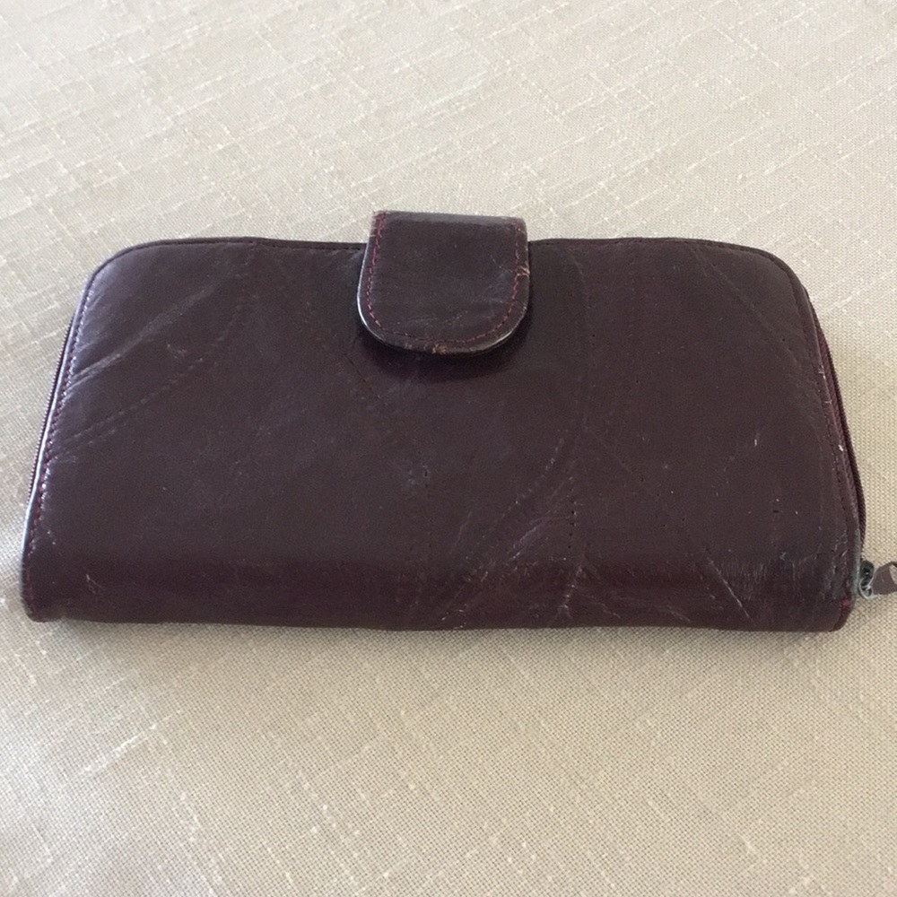 Vintage Burgundy Leather Zippered Wallet